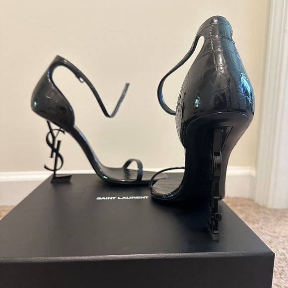Yves Saint Laurent Shoes - YSL OPYUM SANDALS IN CROCODILE-EMBOSSED LEATHER BLACK